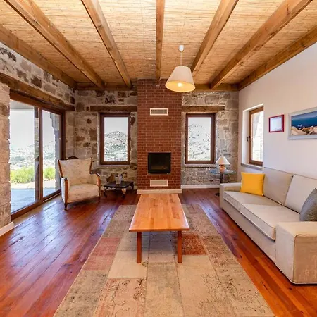 Holiday home 2 Bedroom Private Stone House With A View - *