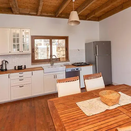 Holiday home 2 Bedroom Private Stone House With A View -